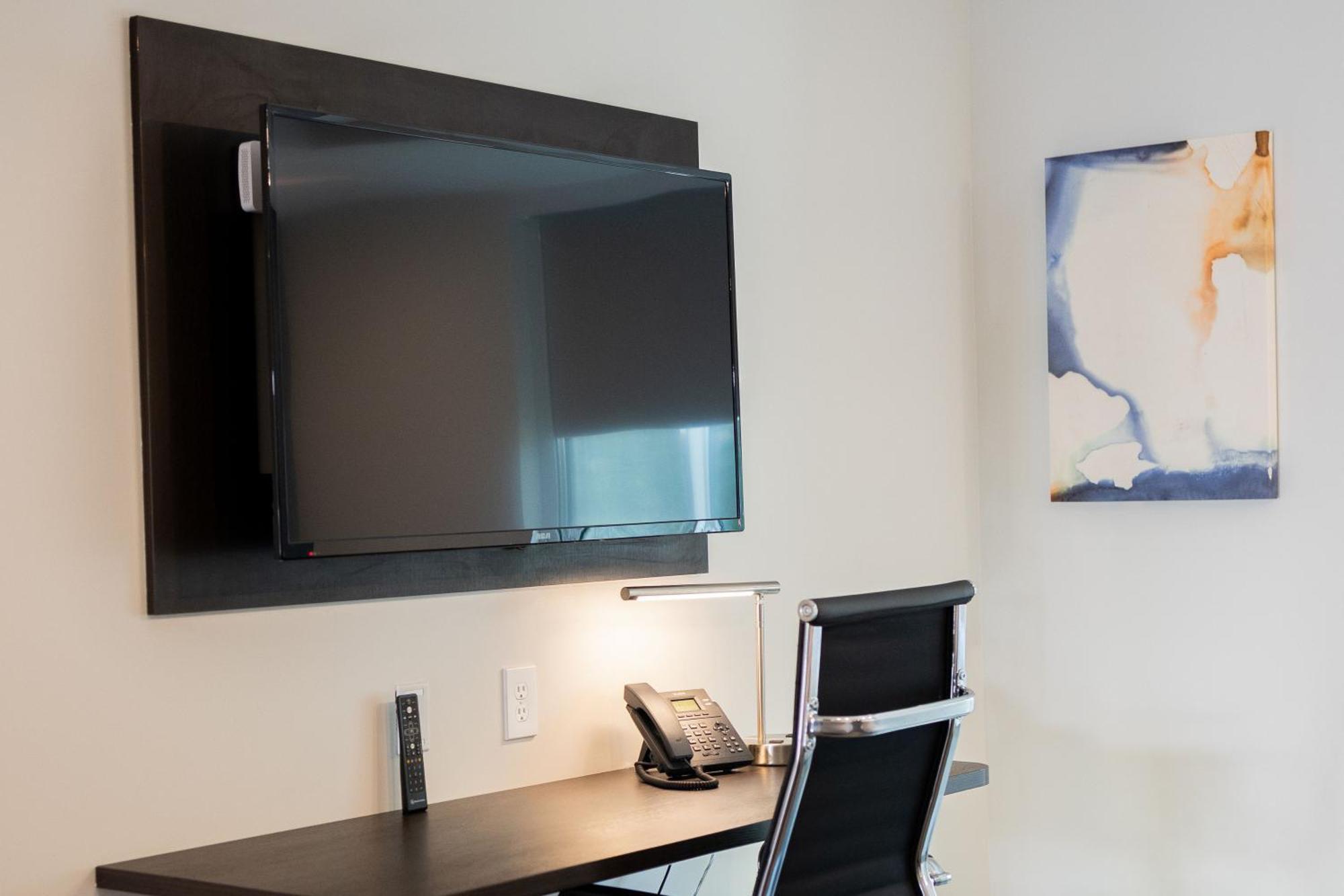 Stayapt Suites Charlotte North Huntersville Exterior photo